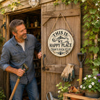 Vintage Country Style Humorous Welcome Sign | "This Is My Happy Place" Runde Hausnummernschilder aus Metall
