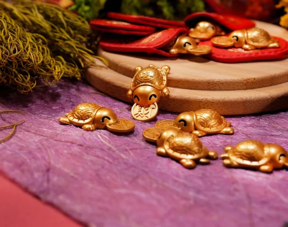 🐢💰2026 Golden Turtle Charm – Bites onto Luck Never Lets Go