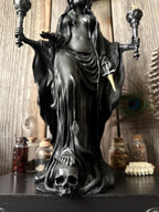 🌙🖤Hecate Niktipolos Resin Statue – Gothic Goddess Figurine for Altar, Bookshelf & Mythology Decor